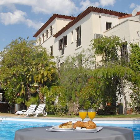 Hotel El Castell Sant Boi de Llobregat Exteriör bild